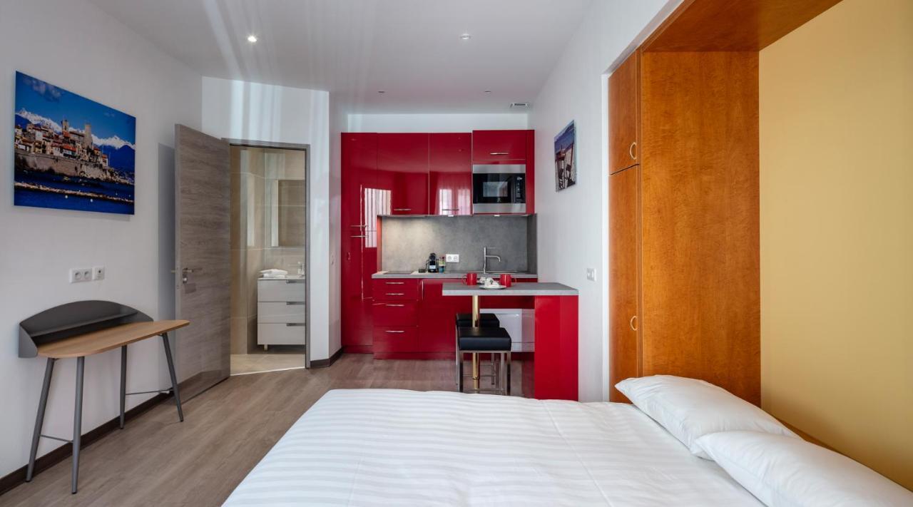Appartements French Riviera Confidential Centre Ville Juan Les Pins Proche Des Plages Zewnętrze zdjęcie
